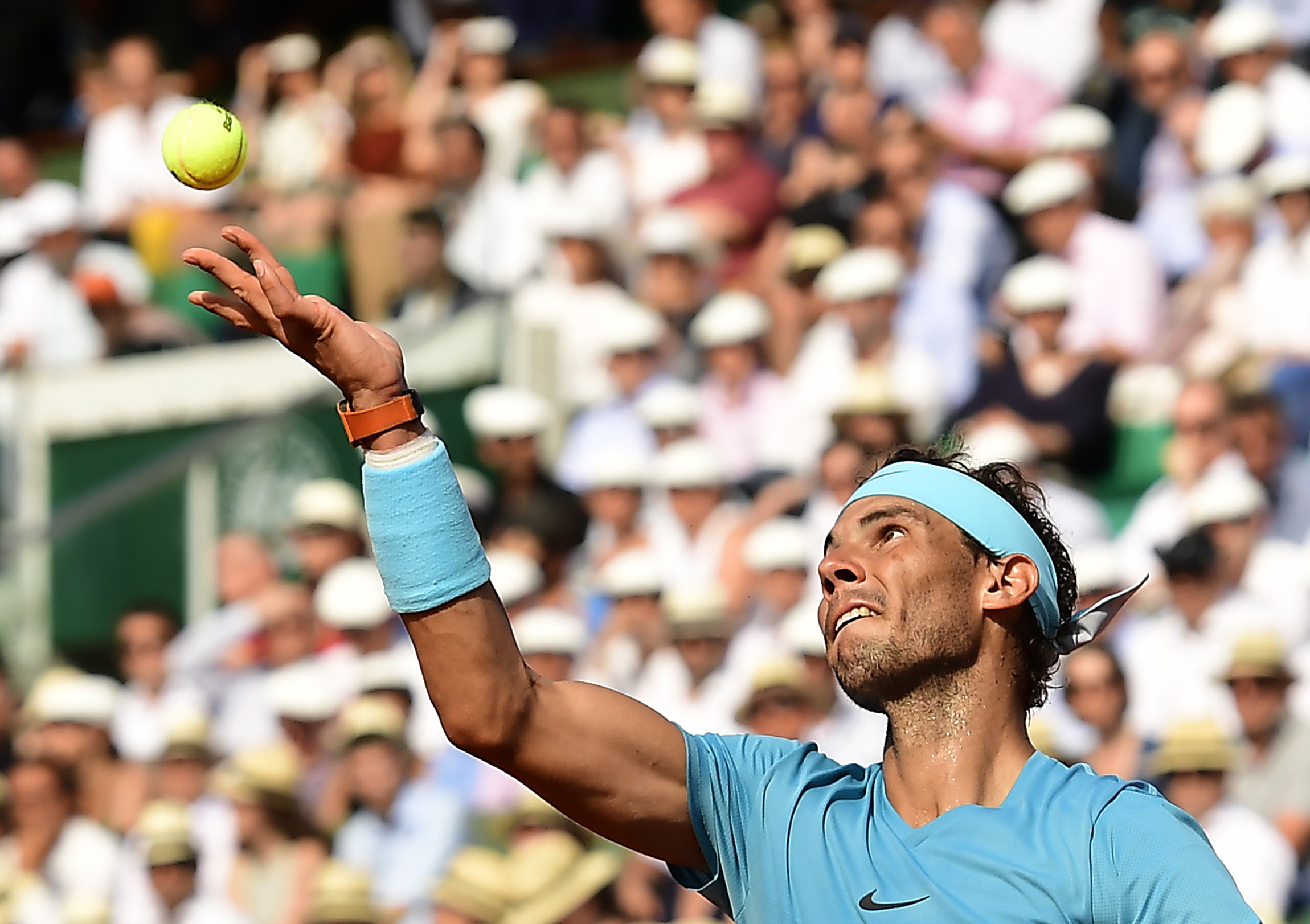 爱游戏体育-ATP总决赛险胜法网，纳达尔高光表现