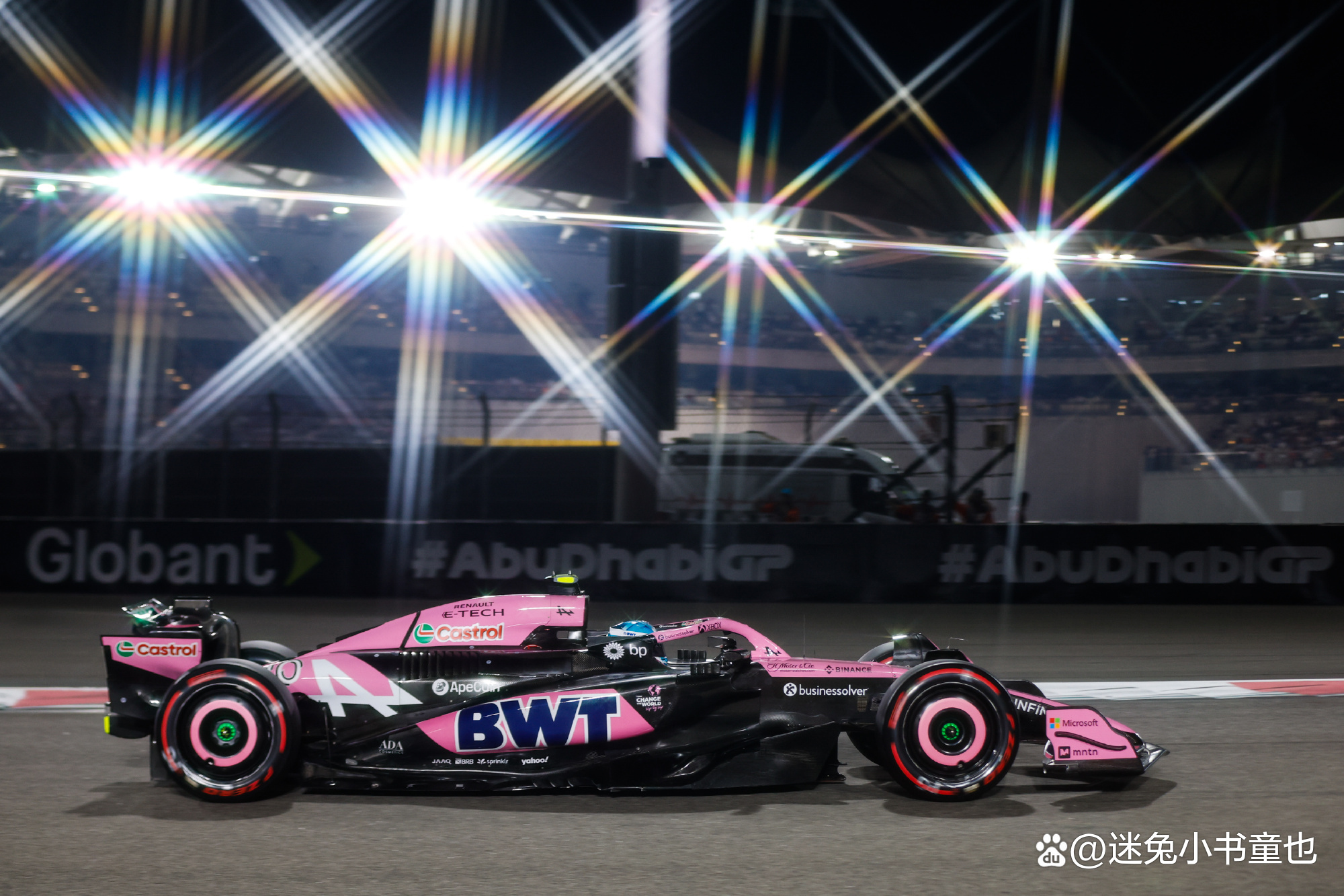 迈凯伦碾压雷诺车队，佩雷兹高光表现