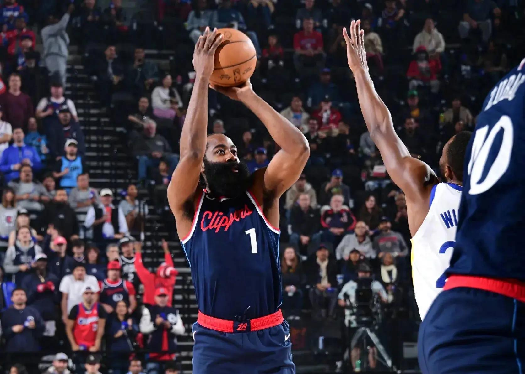 爵士险胜勇士，哈登点燃赛场