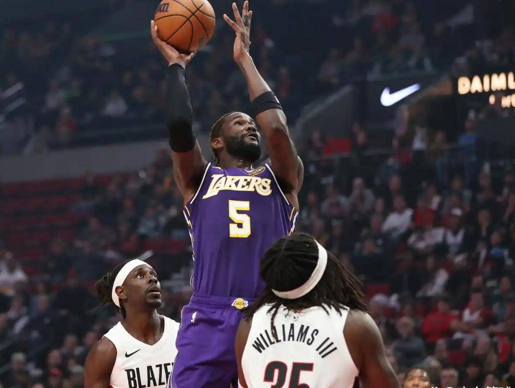 开拓者逆转湖人,豪取两连胜 开拓者逆转湖人,豪取两连胜