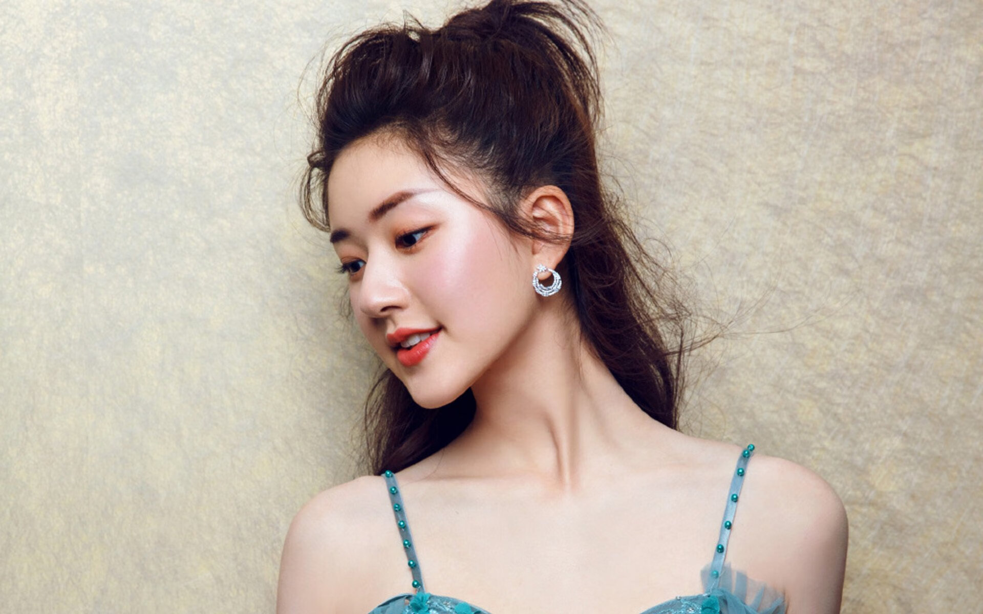 爱游戏APP-跨越大陆的传奇一夜，当玻利维亚高原雄鹰逆转雷恩，C罗化身命运操盘手